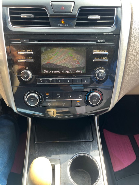 2014 Nissan Altima Image 9