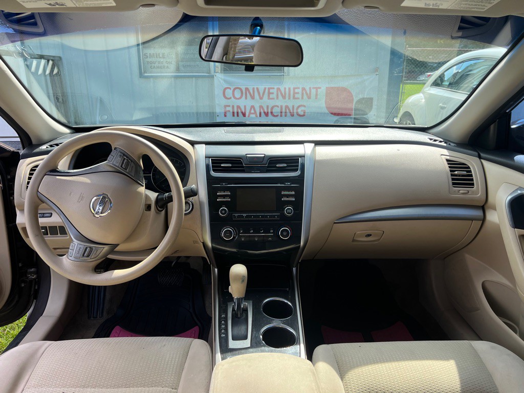 2014 Nissan Altima Image 10