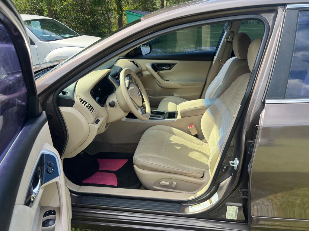 2014 Nissan Altima Image 11