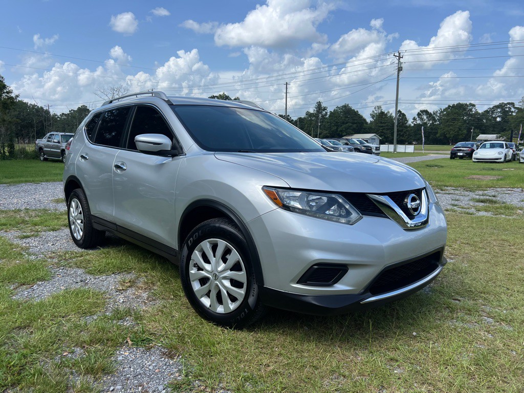 2016 Nissan Rogue Image 1