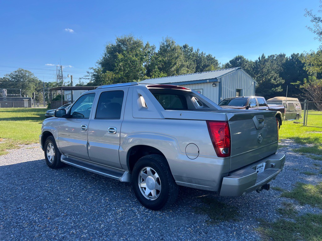 2004 Cadillac Escalade Image 6