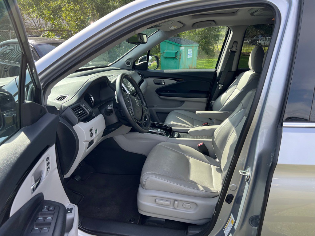2018 Honda Pilot Image 11