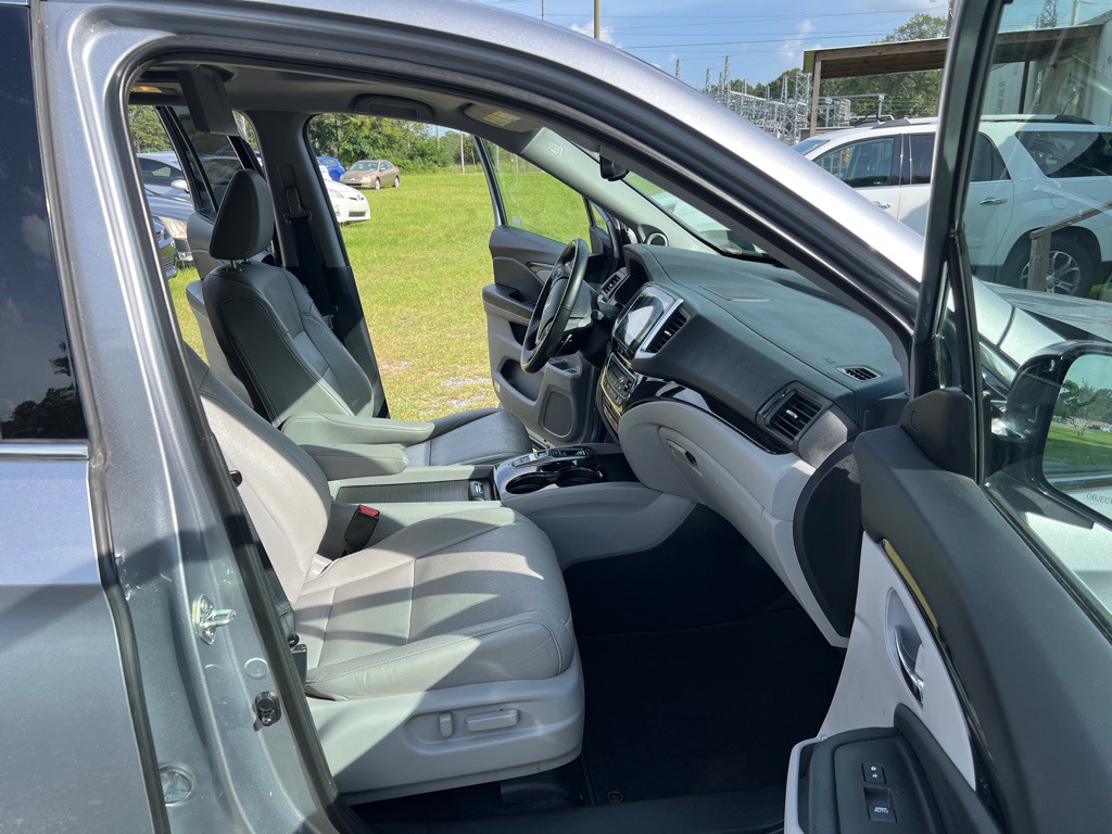 2018 Honda Pilot Image 16
