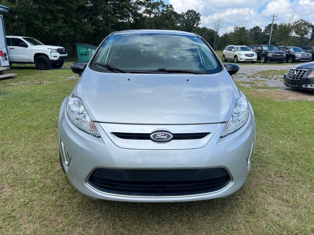 2012 Ford Fiesta Image 2