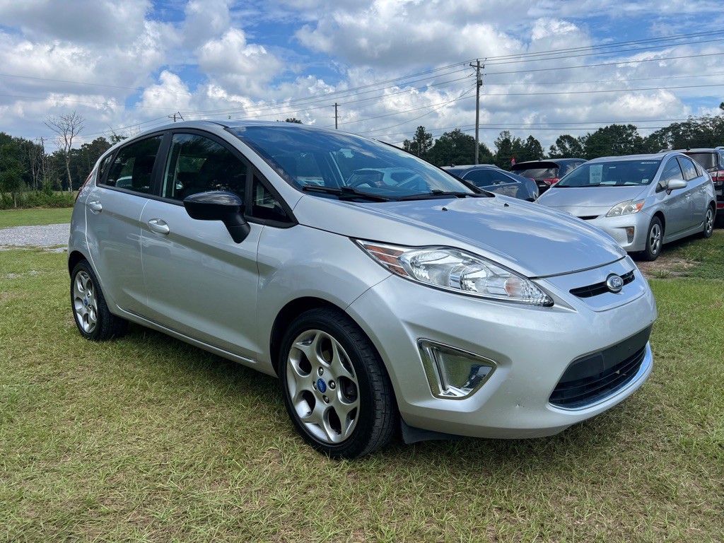 2012 Ford Fiesta Image 3