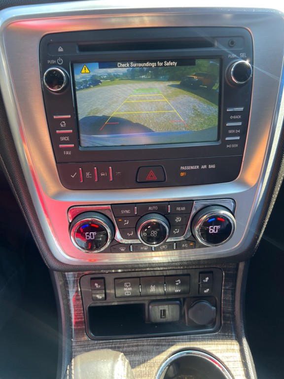 2015 GMC Acadia Image 8