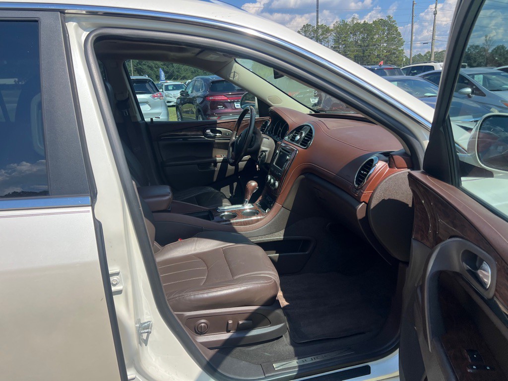 2014 Buick Enclave Image 16
