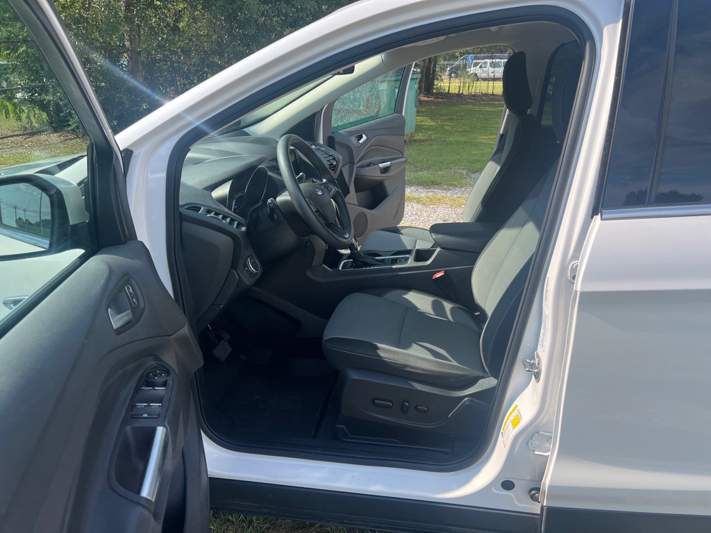2019 Ford Escape Image 11