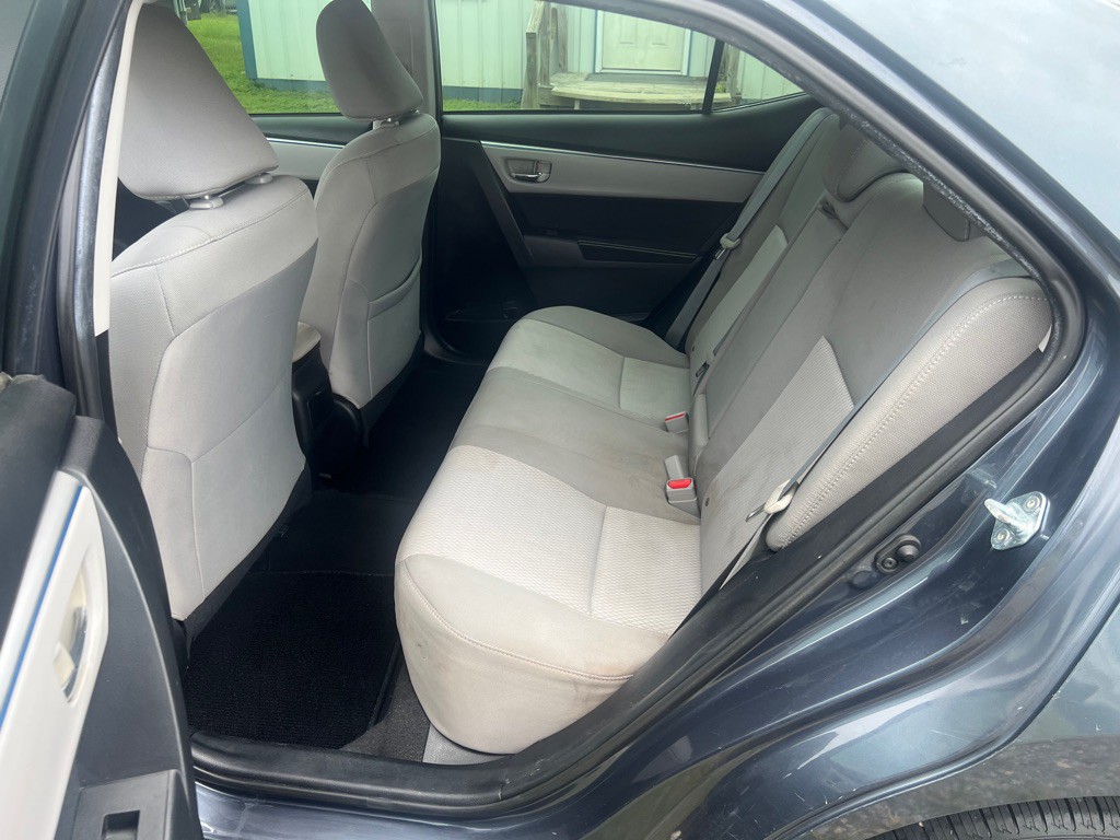 2015 Toyota Corolla Image 9