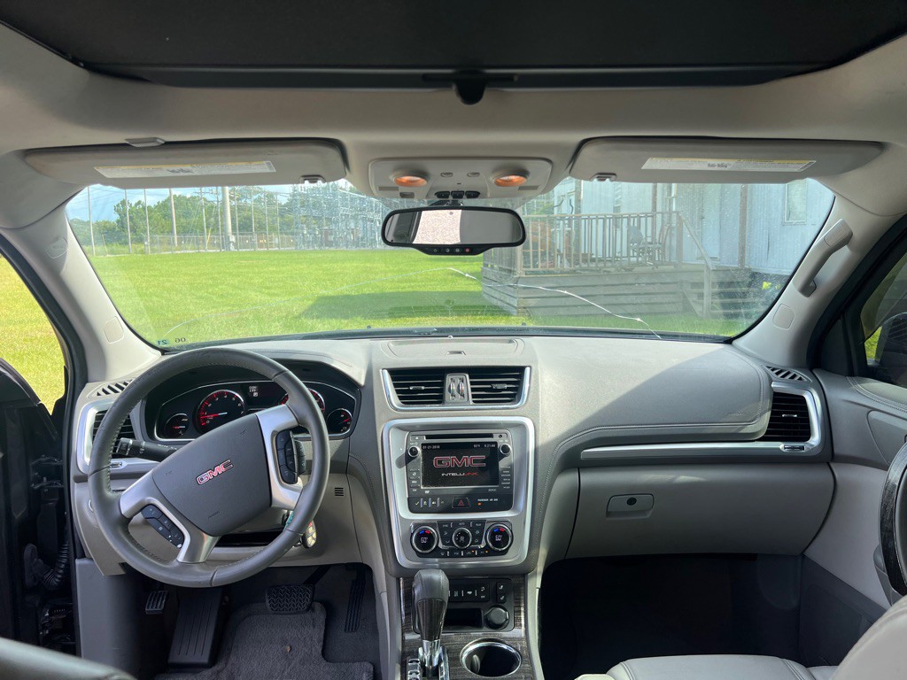 2013 GMC Acadia Image 10