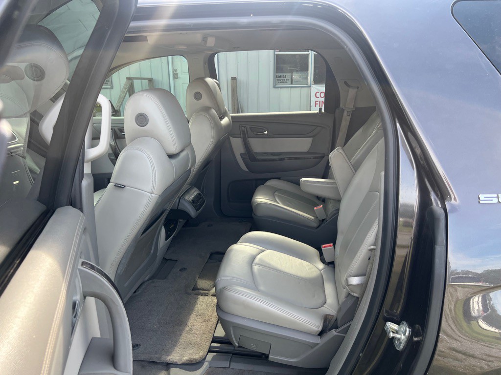 2013 GMC Acadia Image 12
