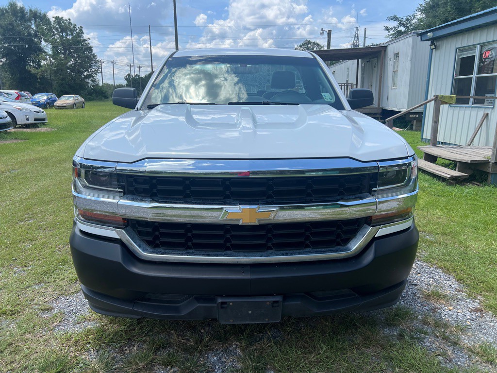 2018 Chevrolet Silverado 1500 Image 2