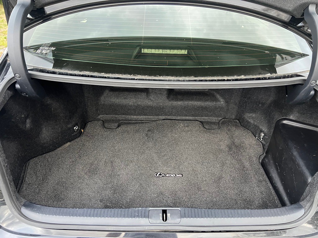 2013 Lexus ES Image 13