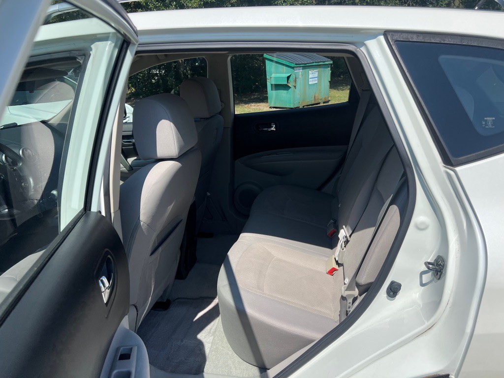 2015 Nissan Rogue Image 12