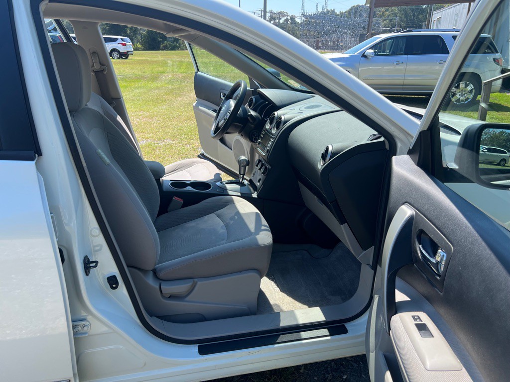 2015 Nissan Rogue Image 15