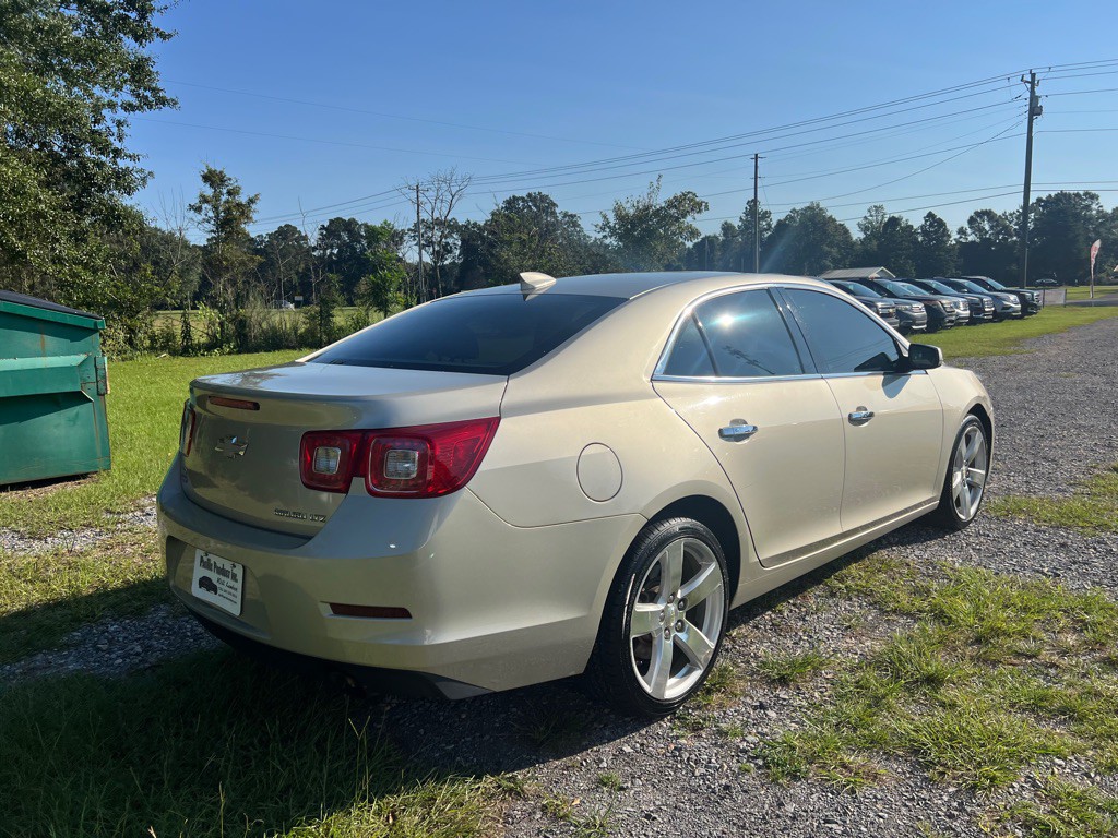 2015 Chevrolet Malibu Image 4