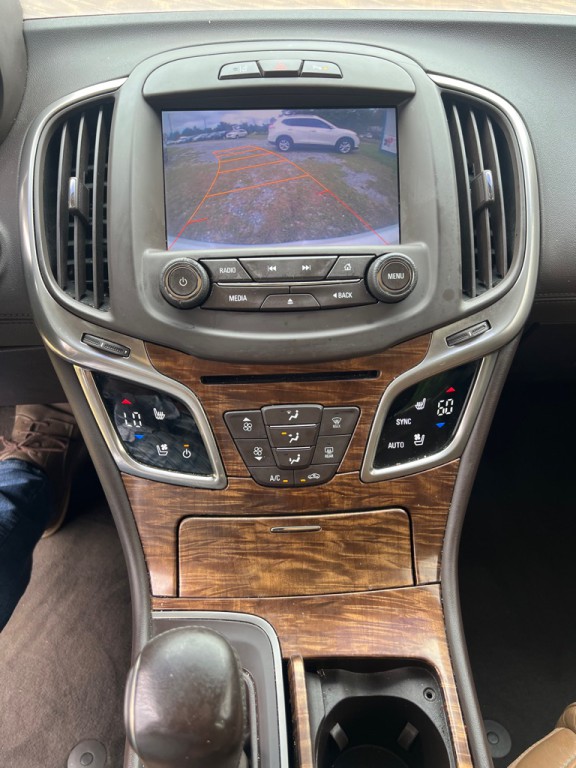 2014 Buick Lacrosse Image 9