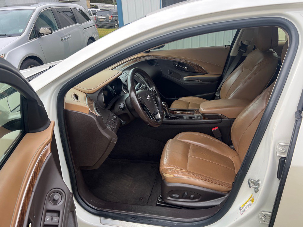 2014 Buick Lacrosse Image 11