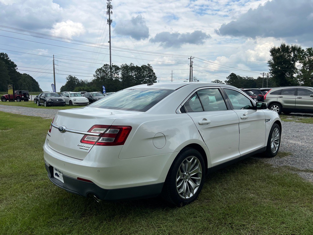 2013 Ford Taurus Image 4