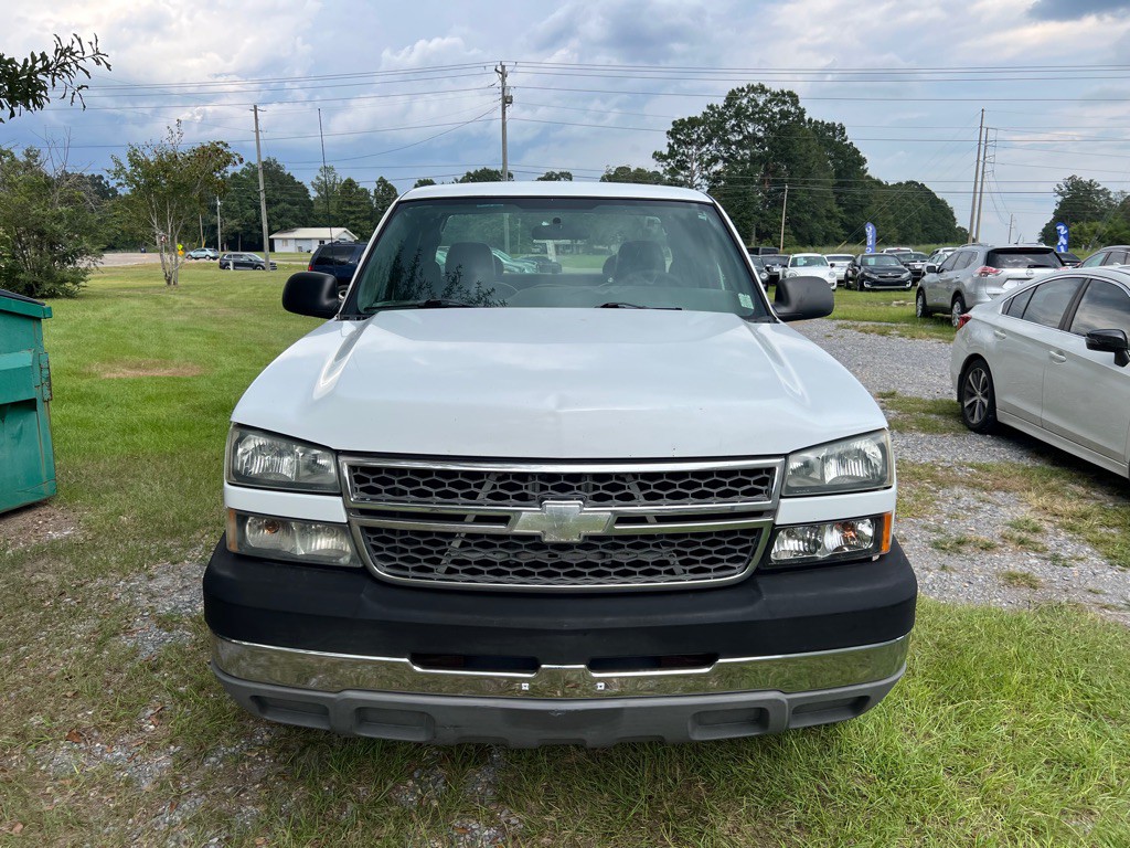 2005 Chevrolet Silverado 1500 Image 2