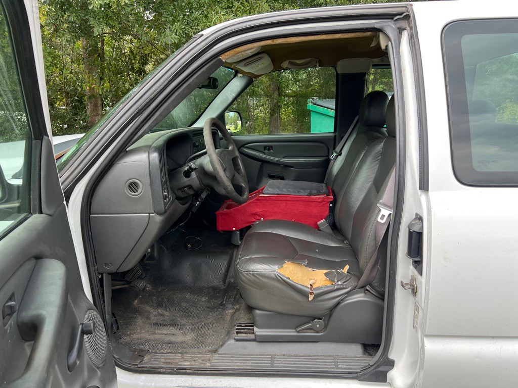 2005 Chevrolet Silverado 1500 Image 10