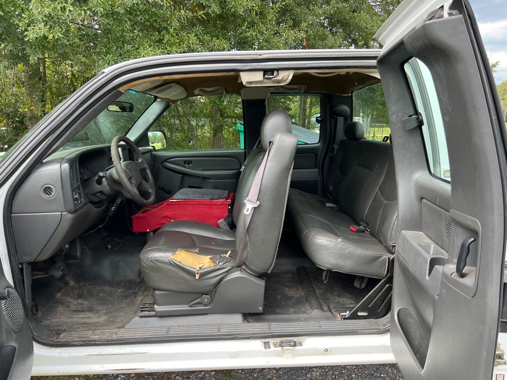 2005 Chevrolet Silverado 1500 Image 11