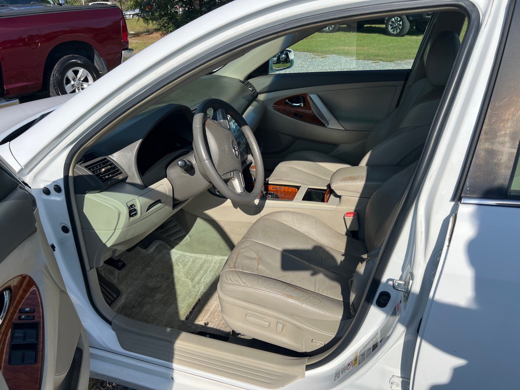 2009 Toyota Camry Image 10