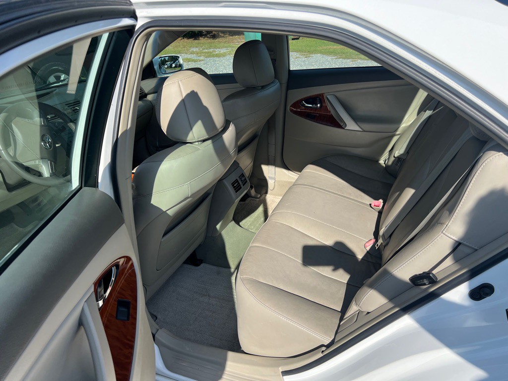 2009 Toyota Camry Image 11