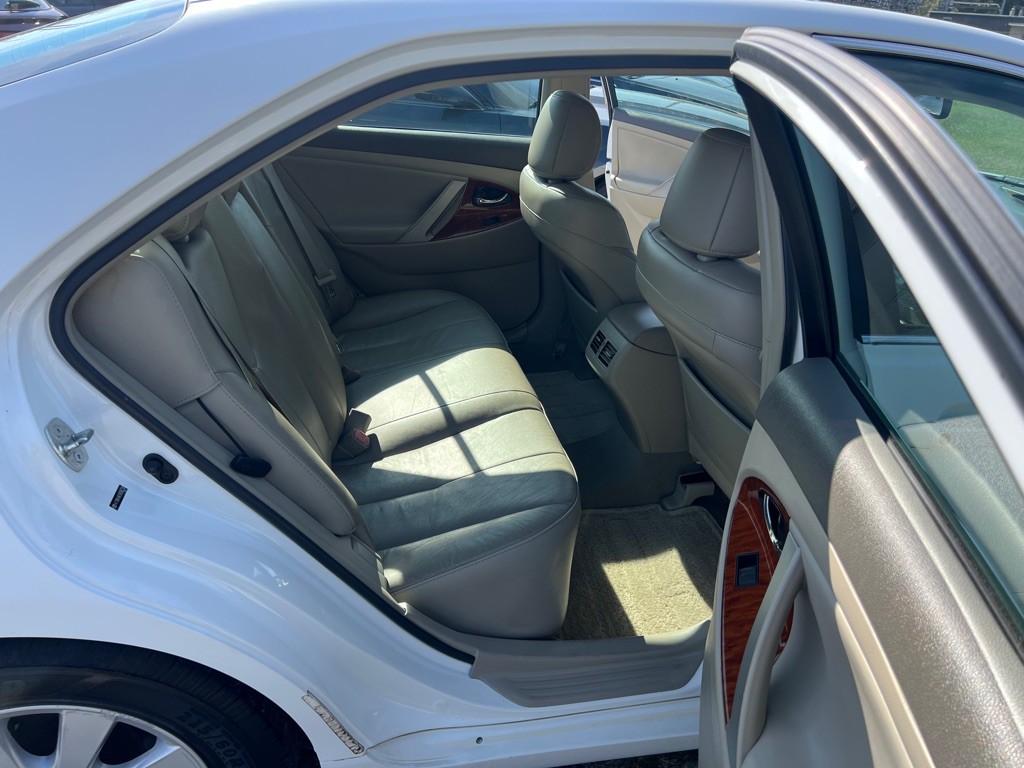 2009 Toyota Camry Image 13