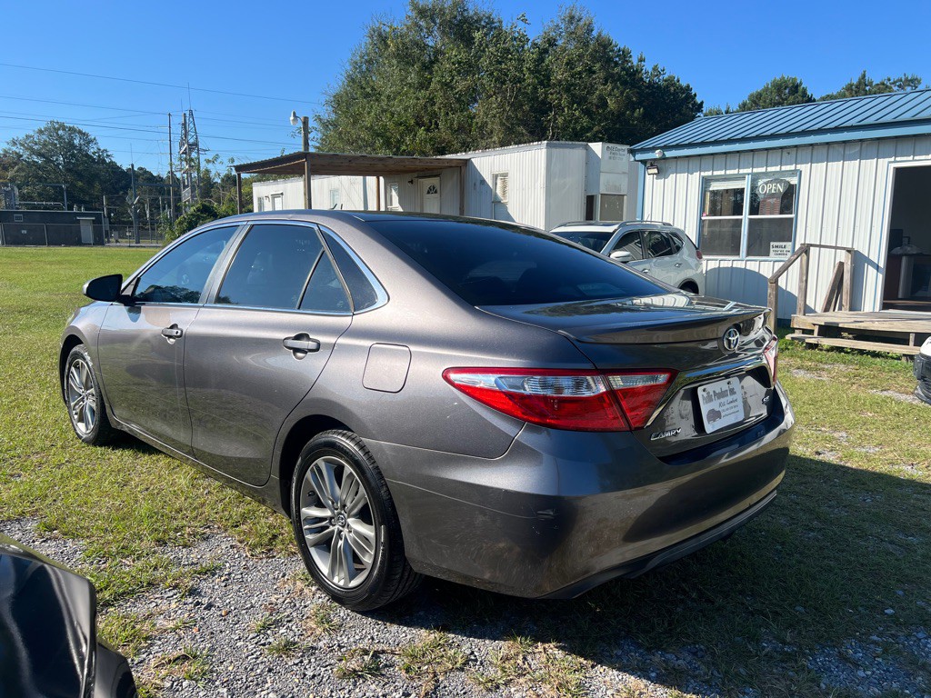 2016 Toyota Camry Image 6