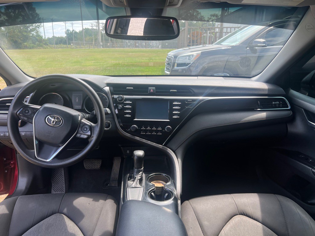 2018 Toyota Camry Image 10