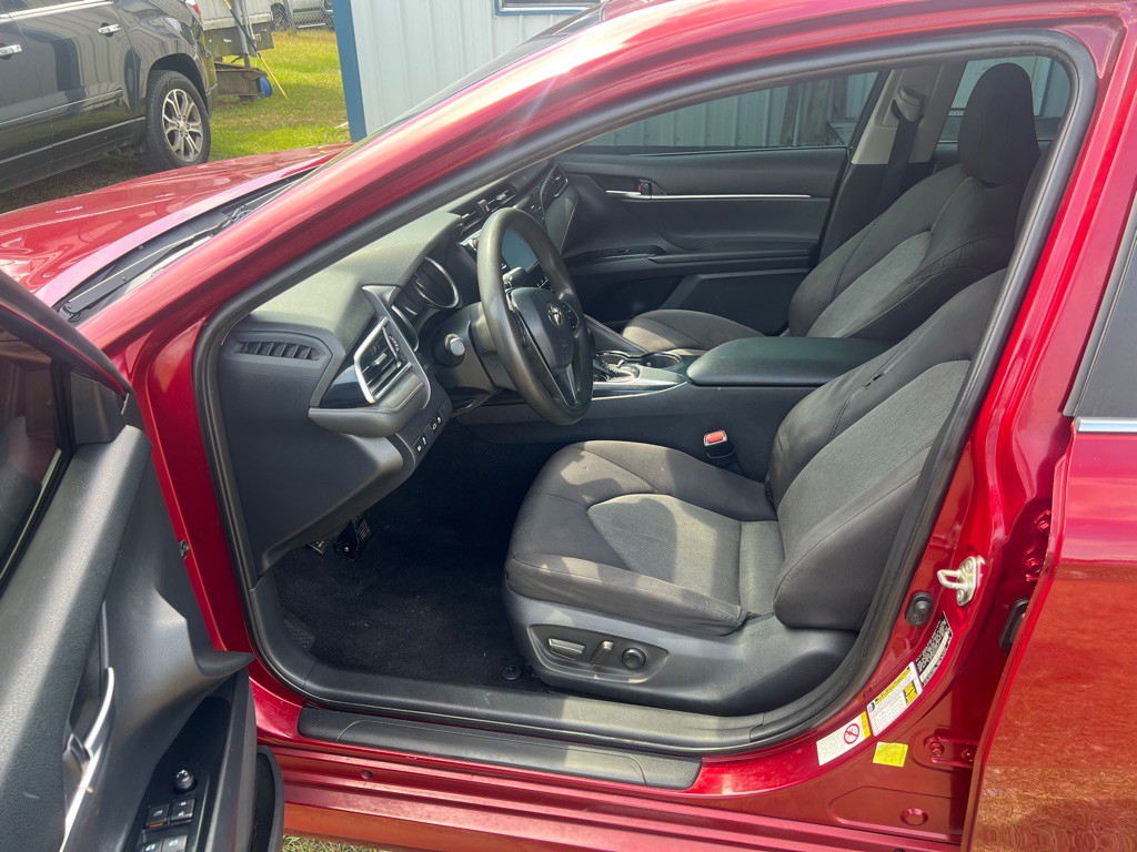 2018 Toyota Camry Image 11