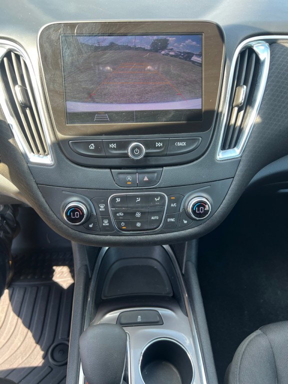 2021 Chevrolet Malibu Image 9