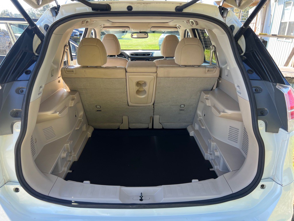 2016 Nissan Rogue Image 14
