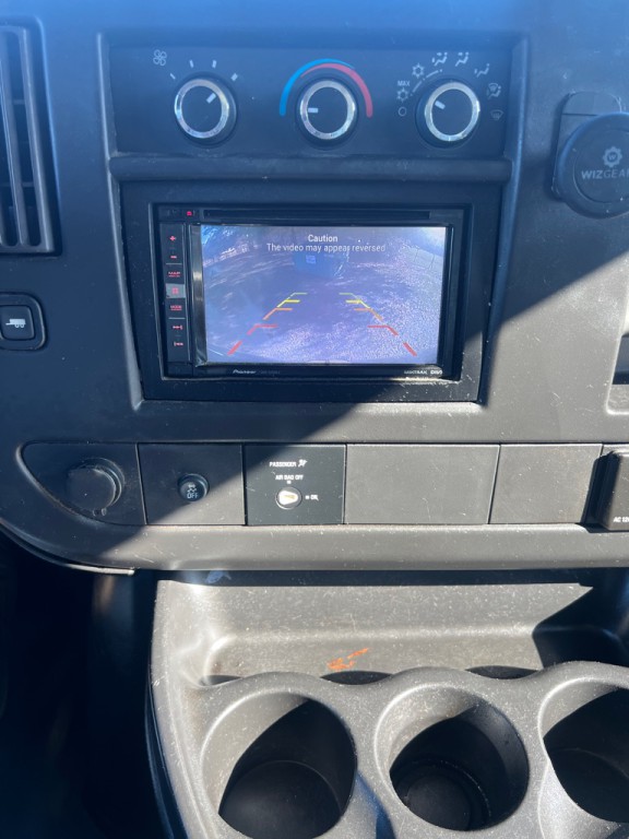 2017 Chevrolet Express Image 9