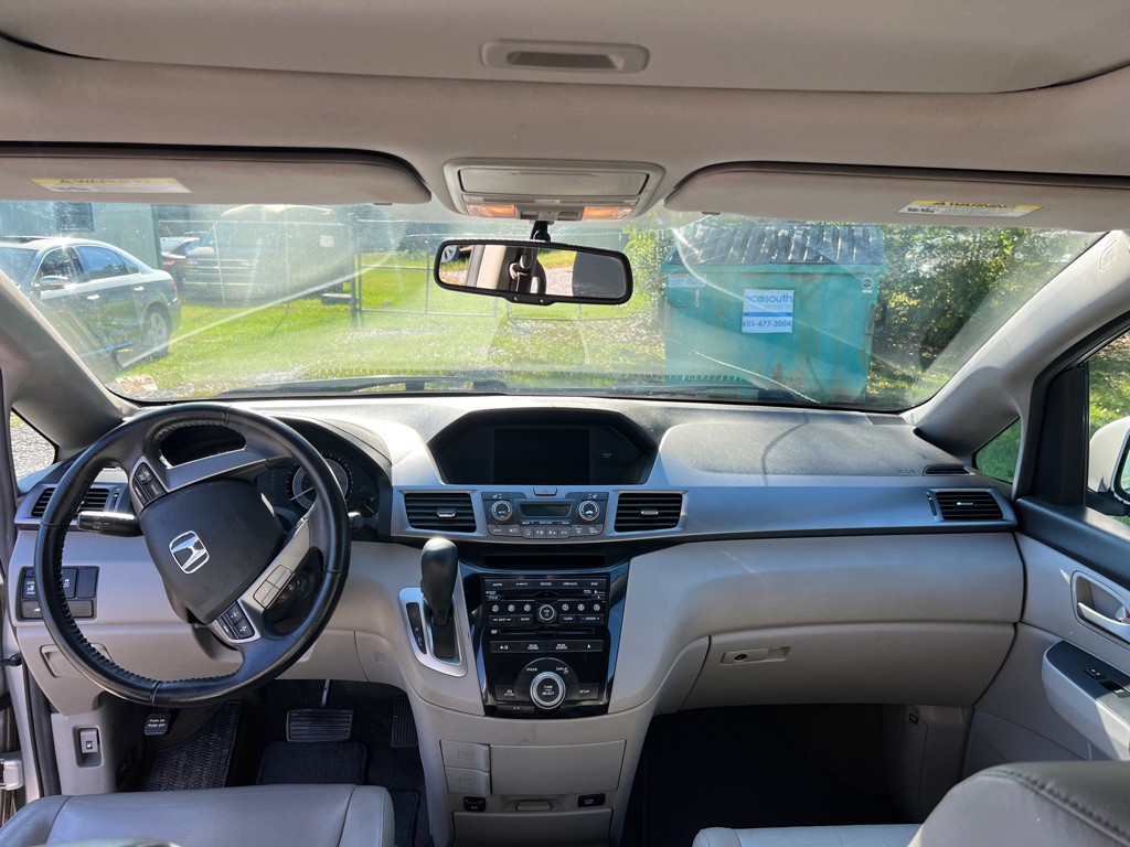 2013 Honda Odyssey Image 10