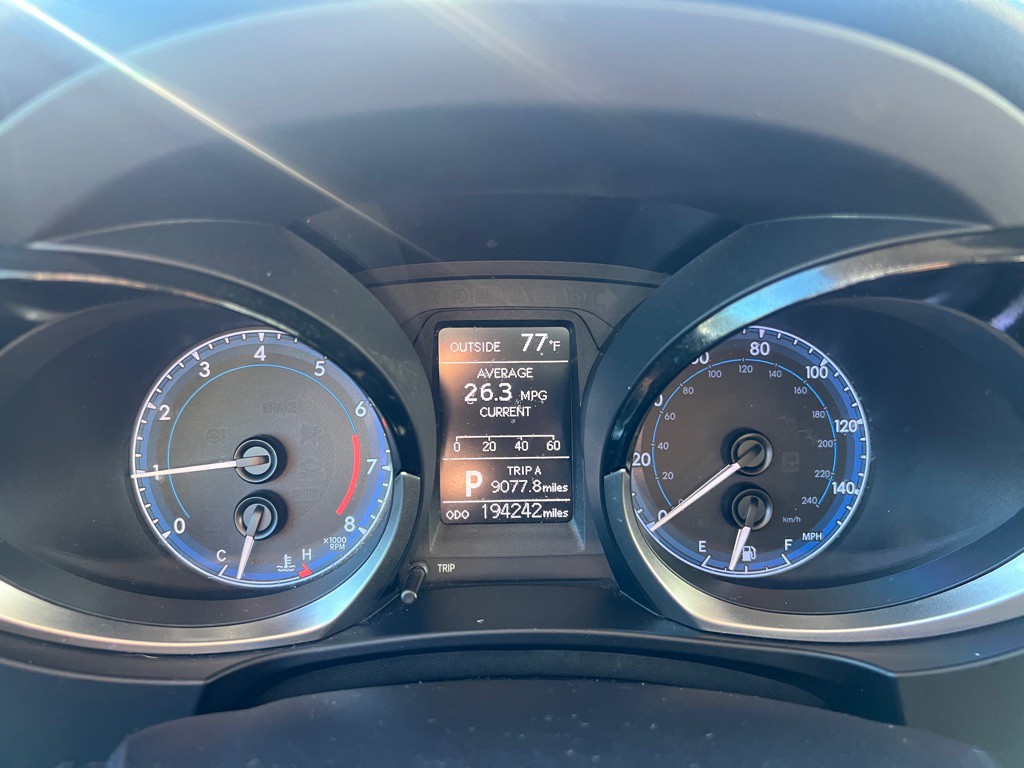 2016 Toyota Corolla Image 8