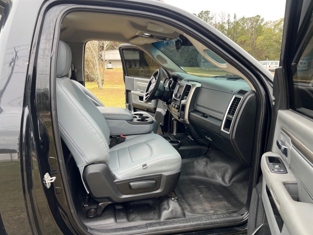 2015 RAM 4500 Image 9