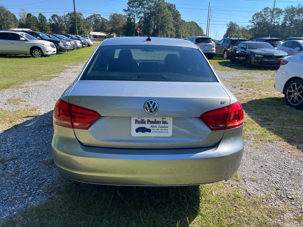 2013 Volkswagen Passat Image 5