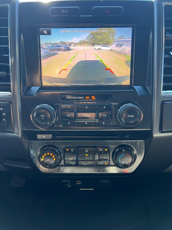 2015 Ford F-150 Image 9