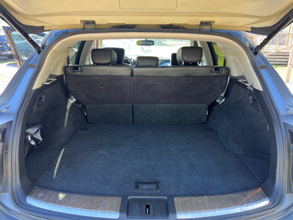 2012 INFINITI FX35 Image 30