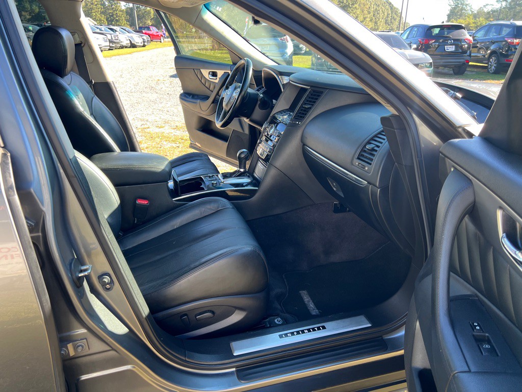 2012 INFINITI FX35 Image 32