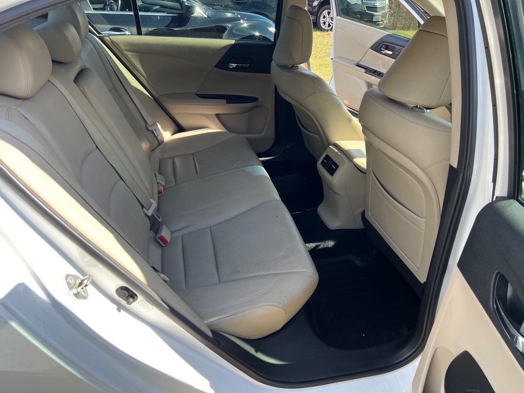 2013 Honda Accord Image 14