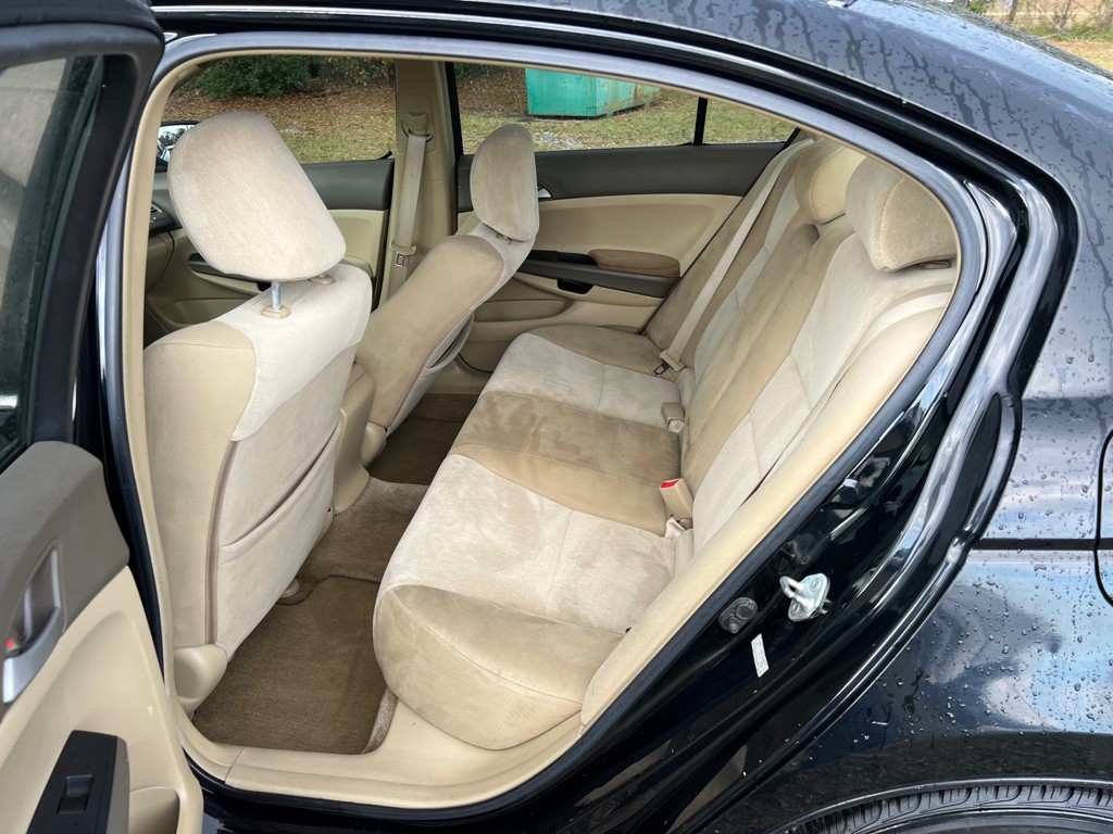 2009 Honda Accord Image 11