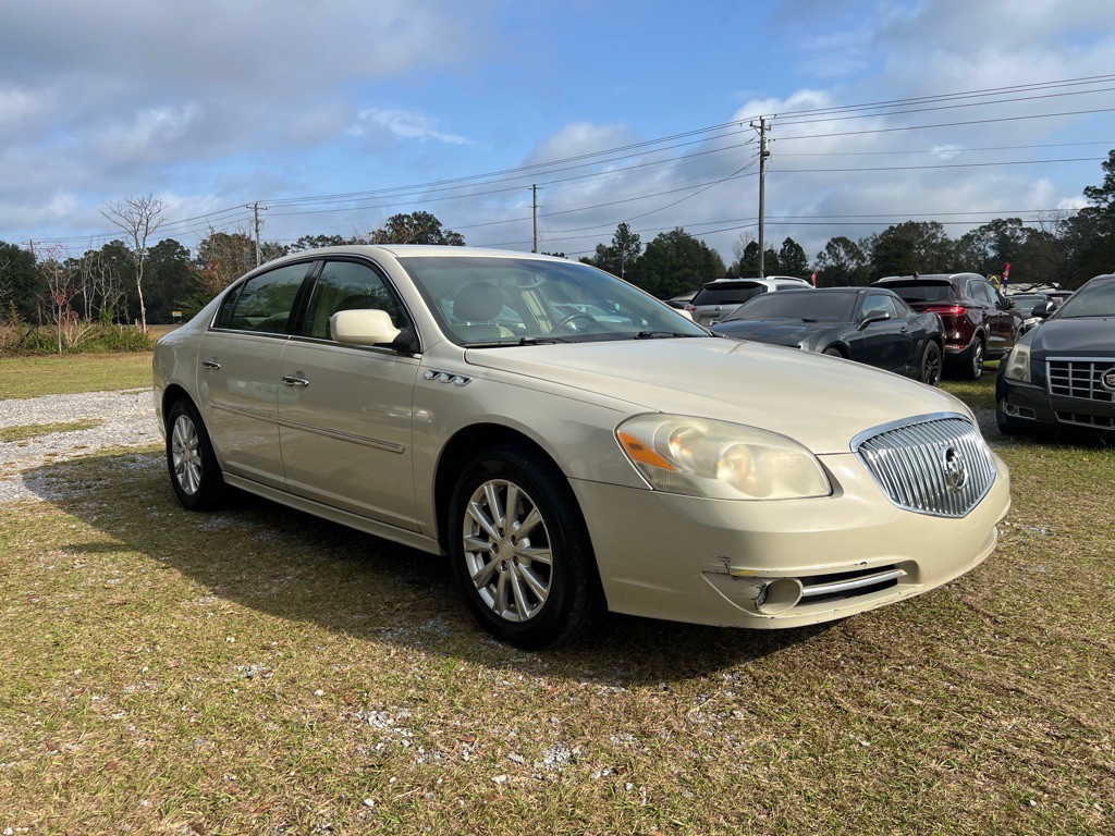 2011 Buick Lucerne Image 1