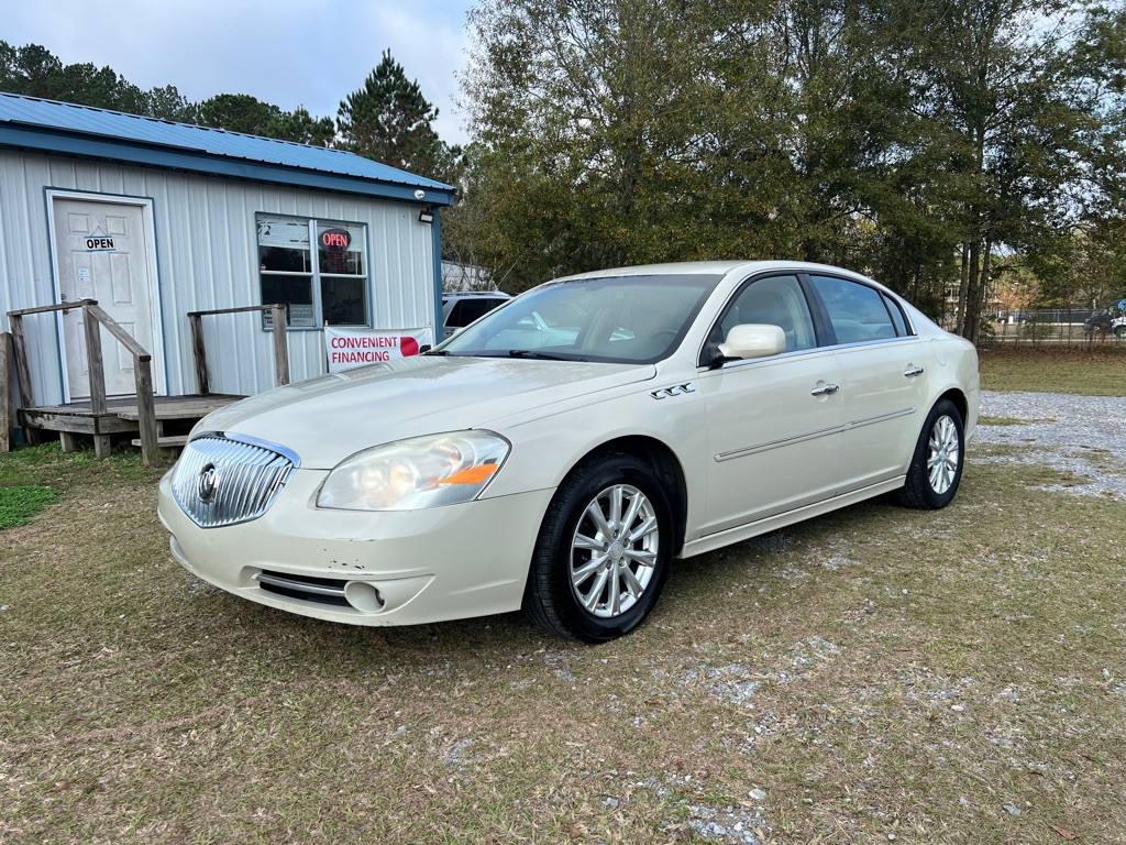 2011 Buick Lucerne Image 3
