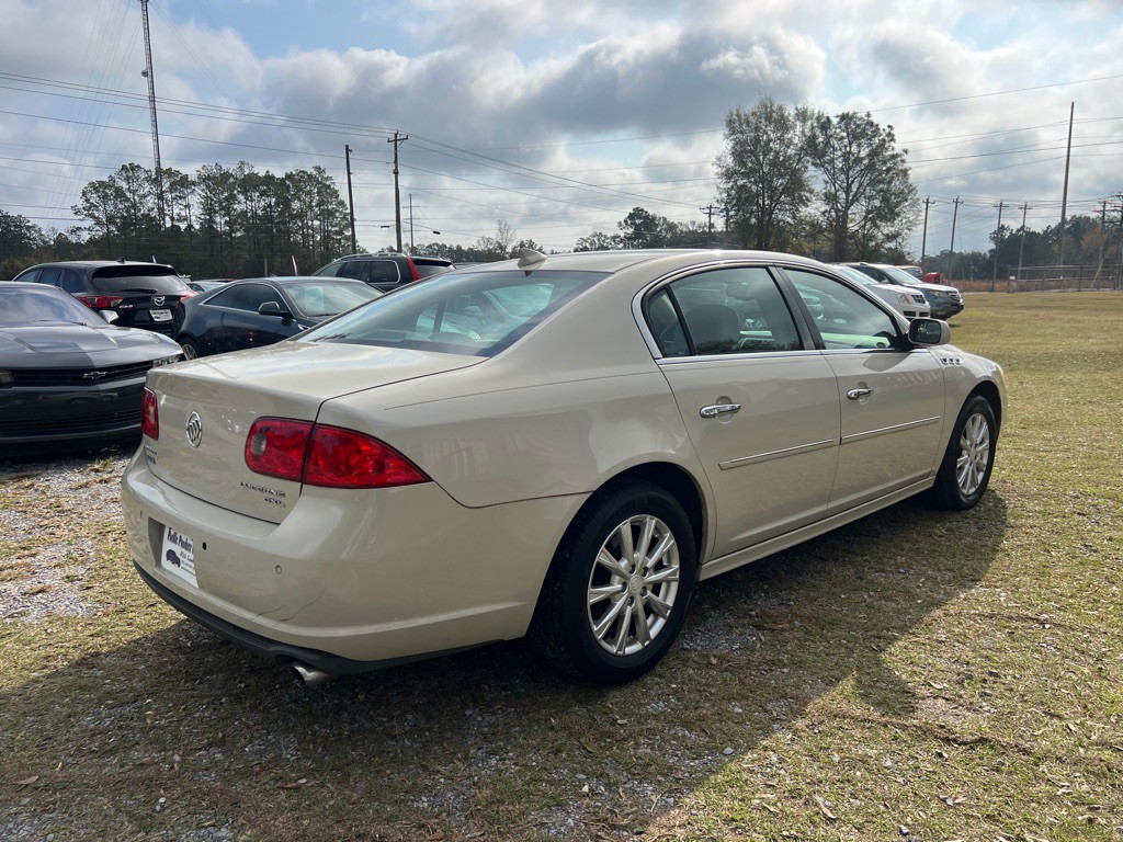 2011 Buick Lucerne Image 6