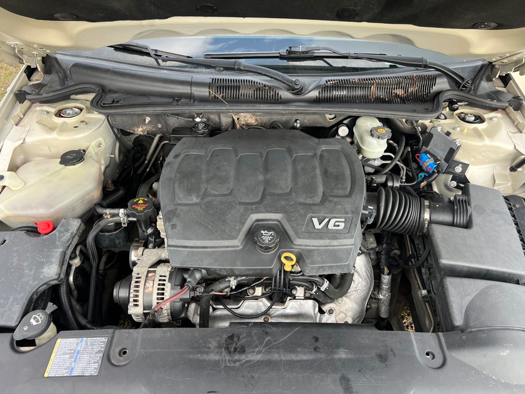 2011 Buick Lucerne Image 7