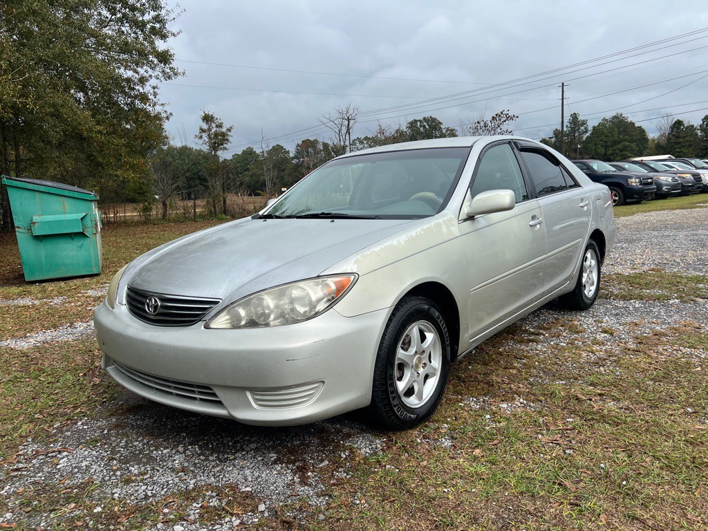 2005 Toyota Camry Image 1