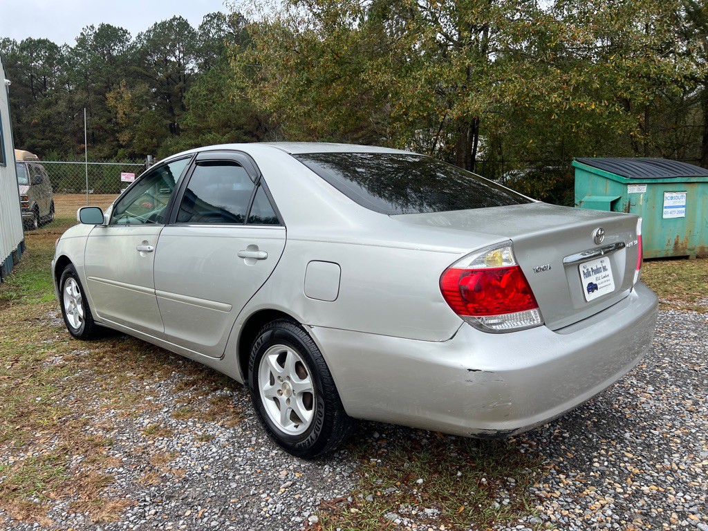 2005 Toyota Camry Image 6
